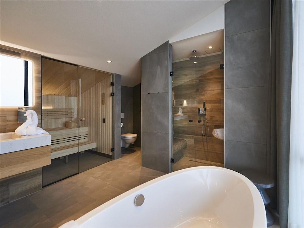 Van Der Valk Hotel Λεουβάρντεν Εξωτερικό φωτογραφία