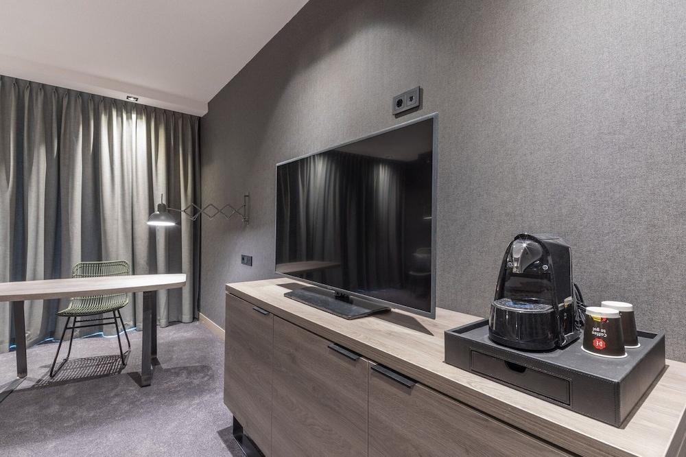 Van Der Valk Hotel Λεουβάρντεν Εξωτερικό φωτογραφία