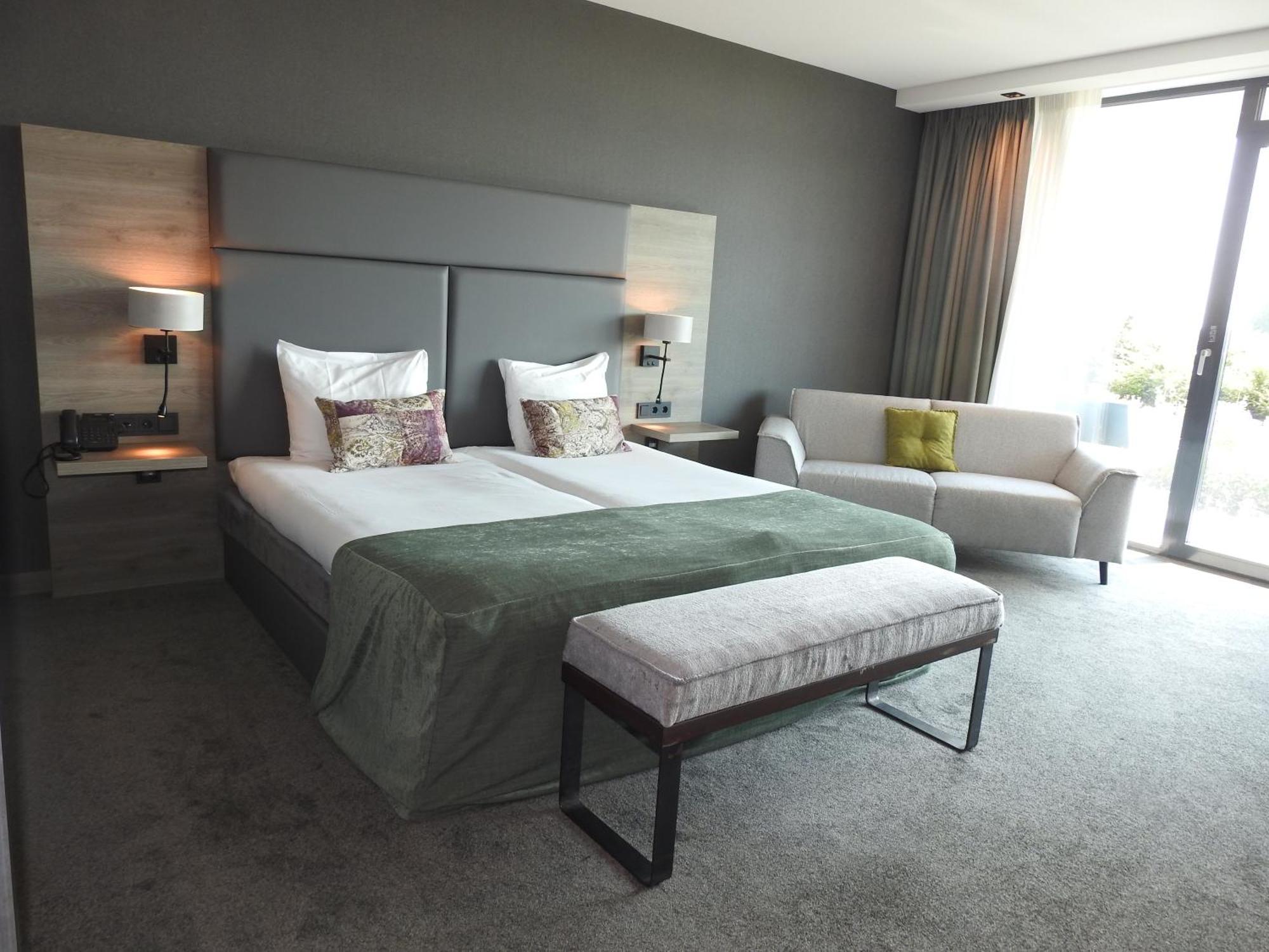 Van Der Valk Hotel Λεουβάρντεν Εξωτερικό φωτογραφία